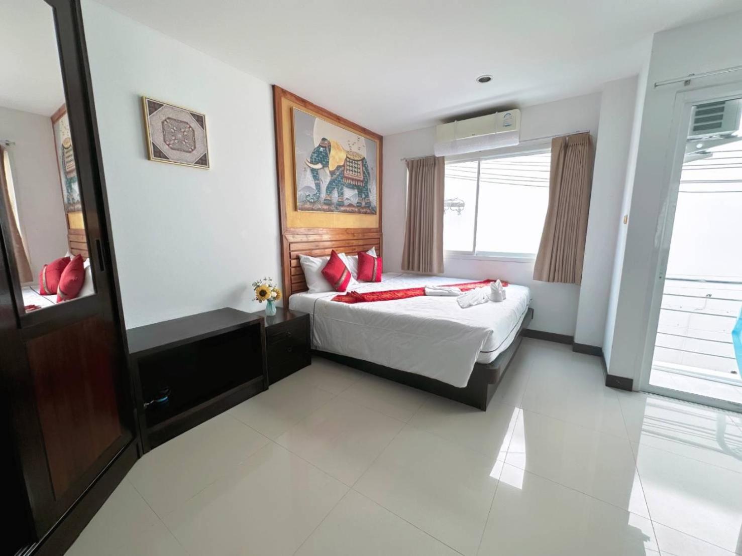 Abby'S House Hotel Patong 외부 사진