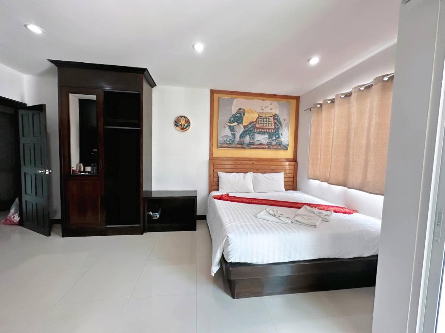 Abby'S House Hotel Patong 외부 사진