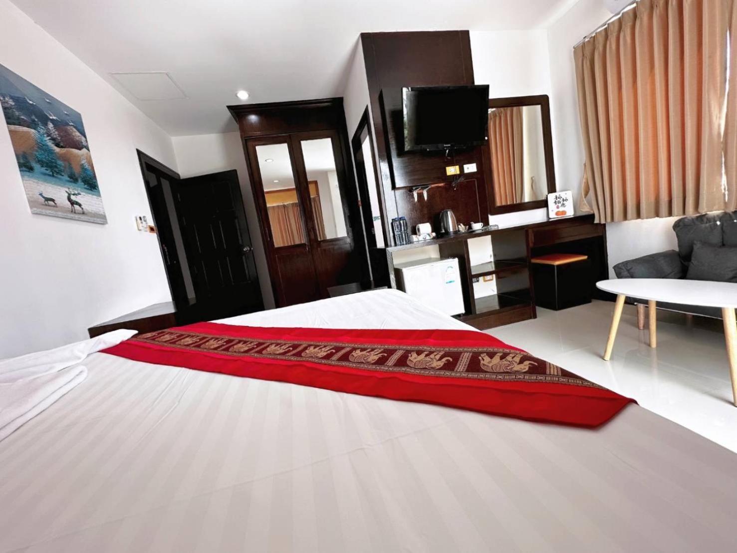 Abby'S House Hotel Patong 외부 사진