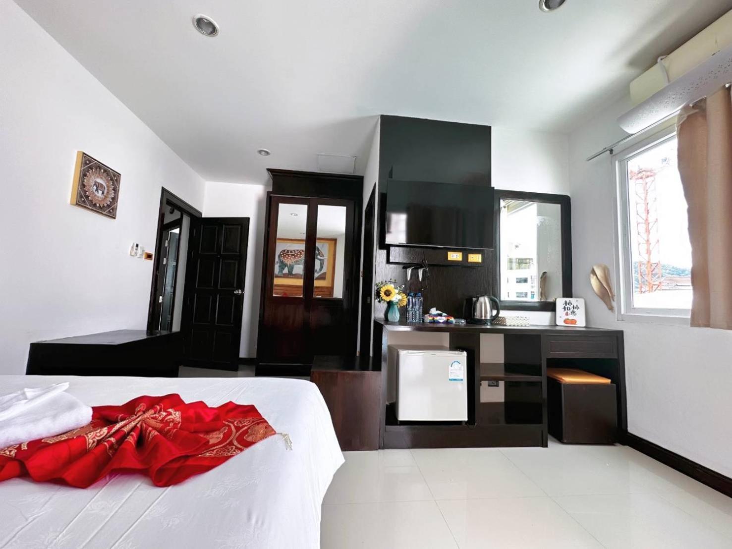 Abby'S House Hotel Patong 외부 사진