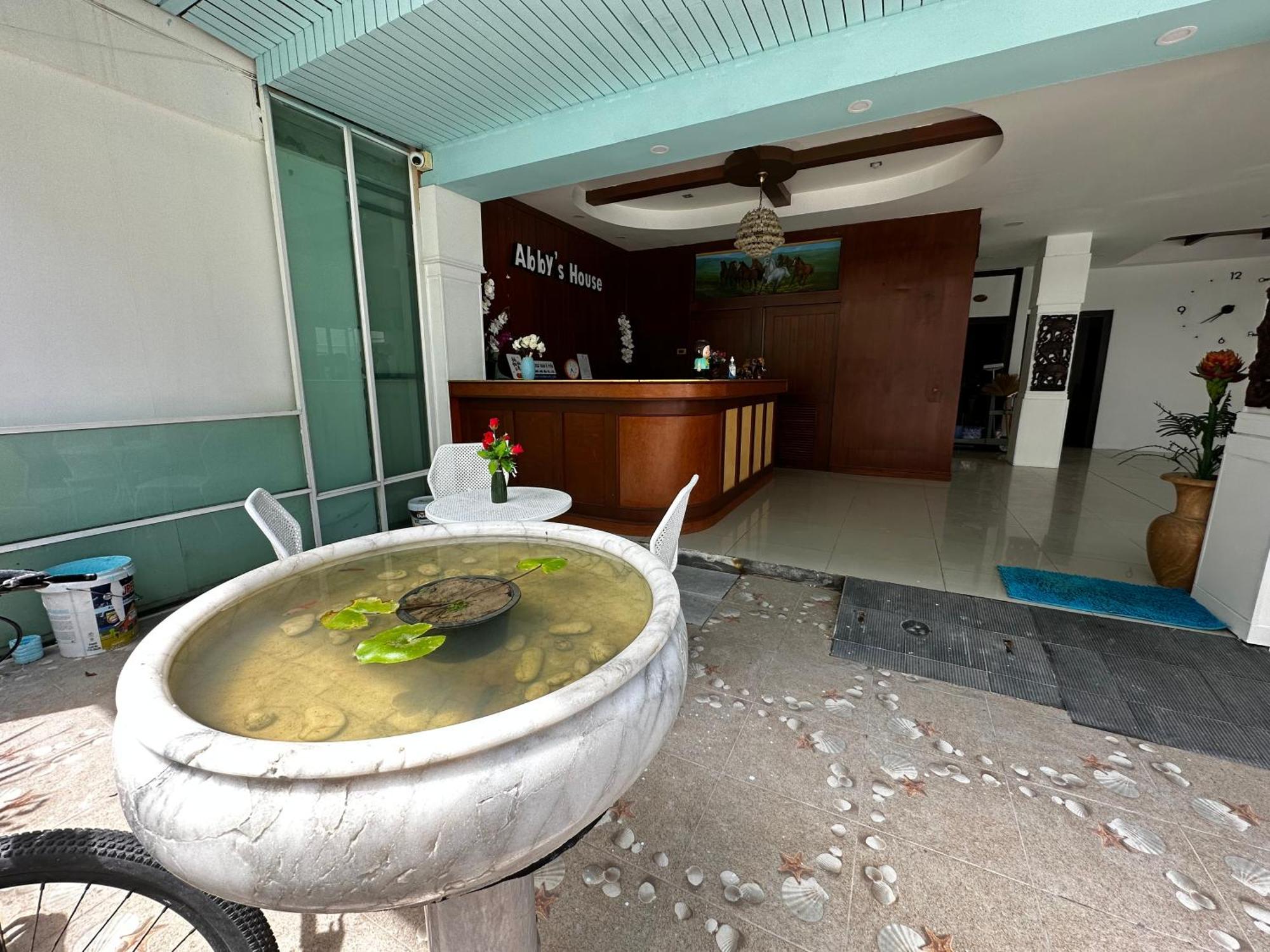 Abby'S House Hotel Patong 외부 사진