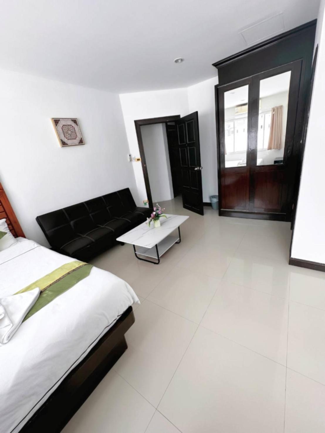 Abby'S House Hotel Patong 외부 사진