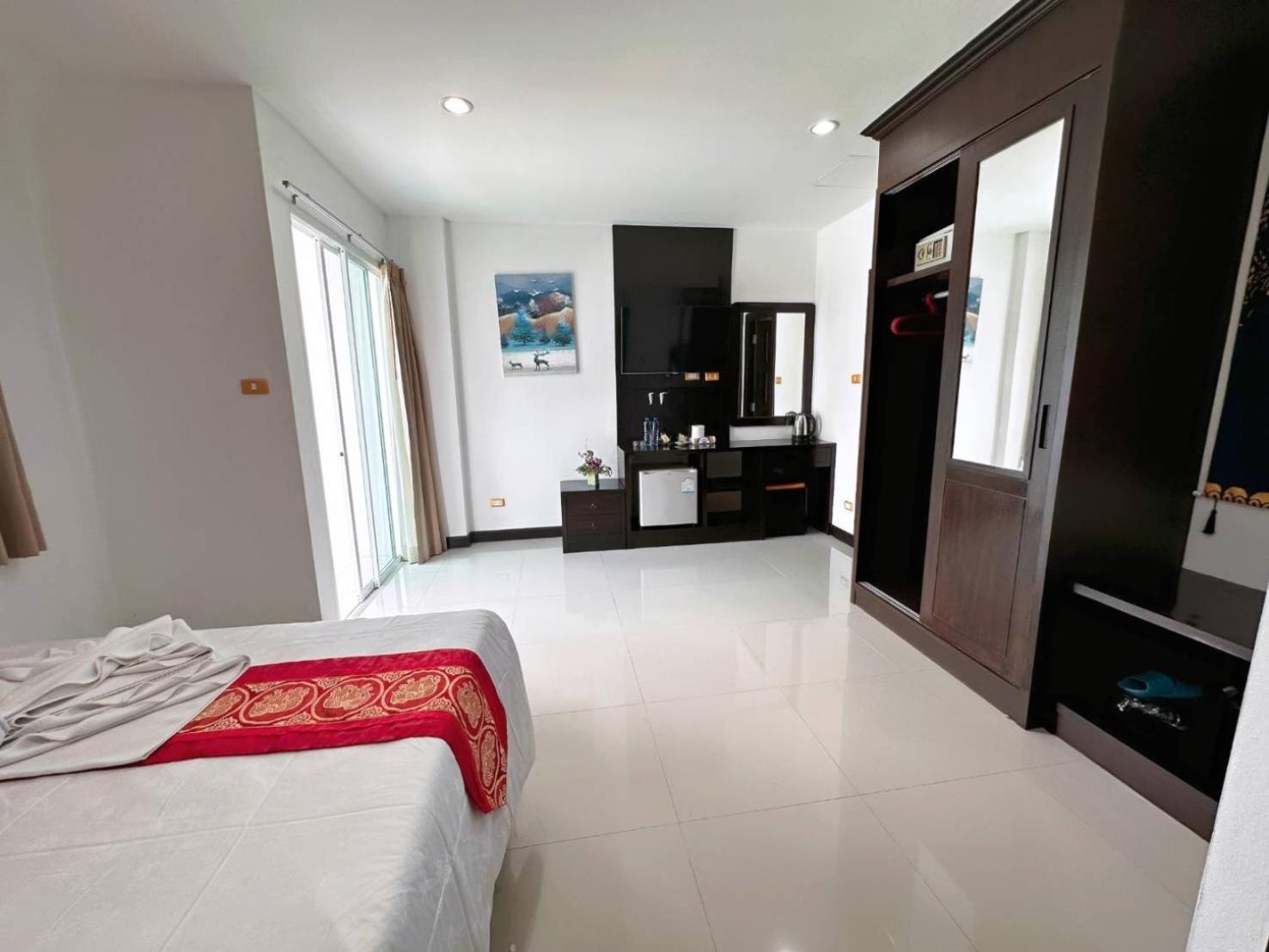 Abby'S House Hotel Patong 외부 사진