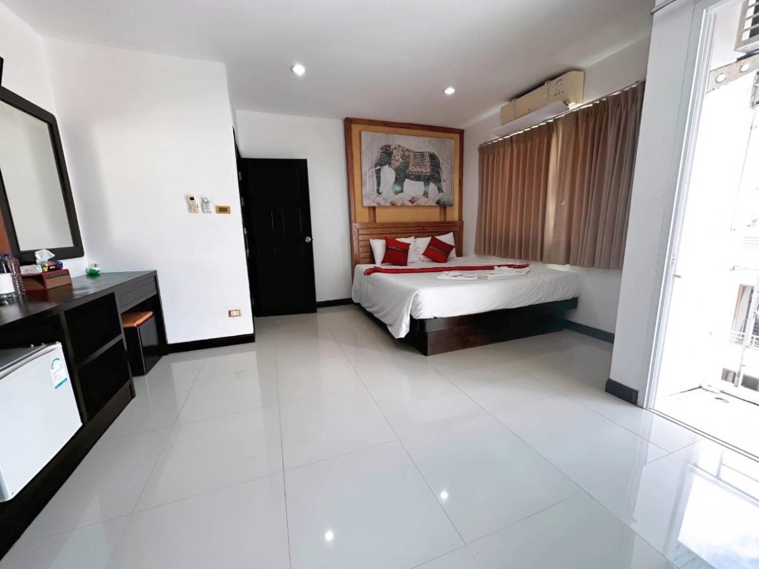 Abby'S House Hotel Patong 외부 사진