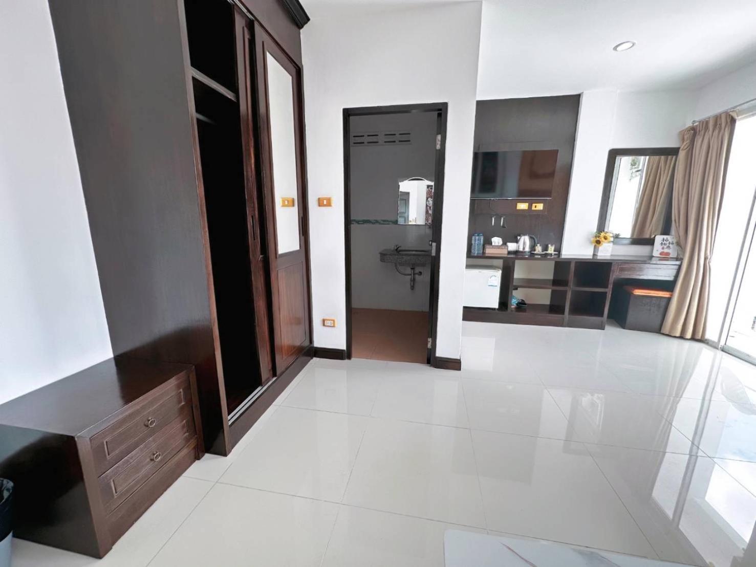 Abby'S House Hotel Patong 외부 사진
