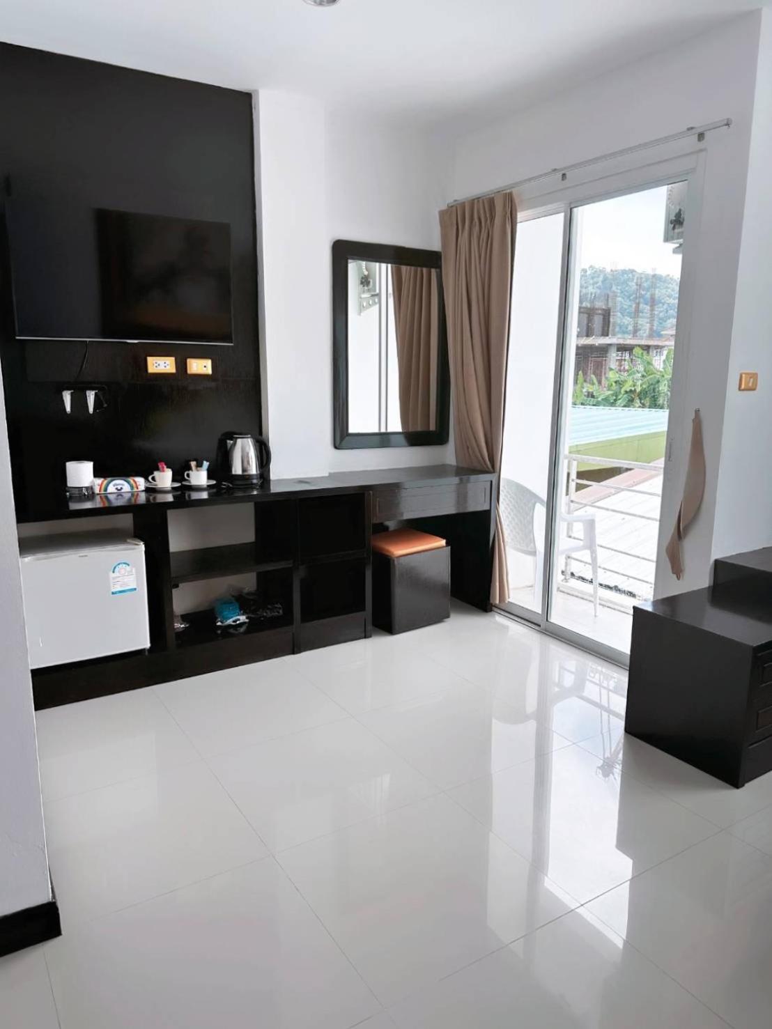 Abby'S House Hotel Patong 외부 사진