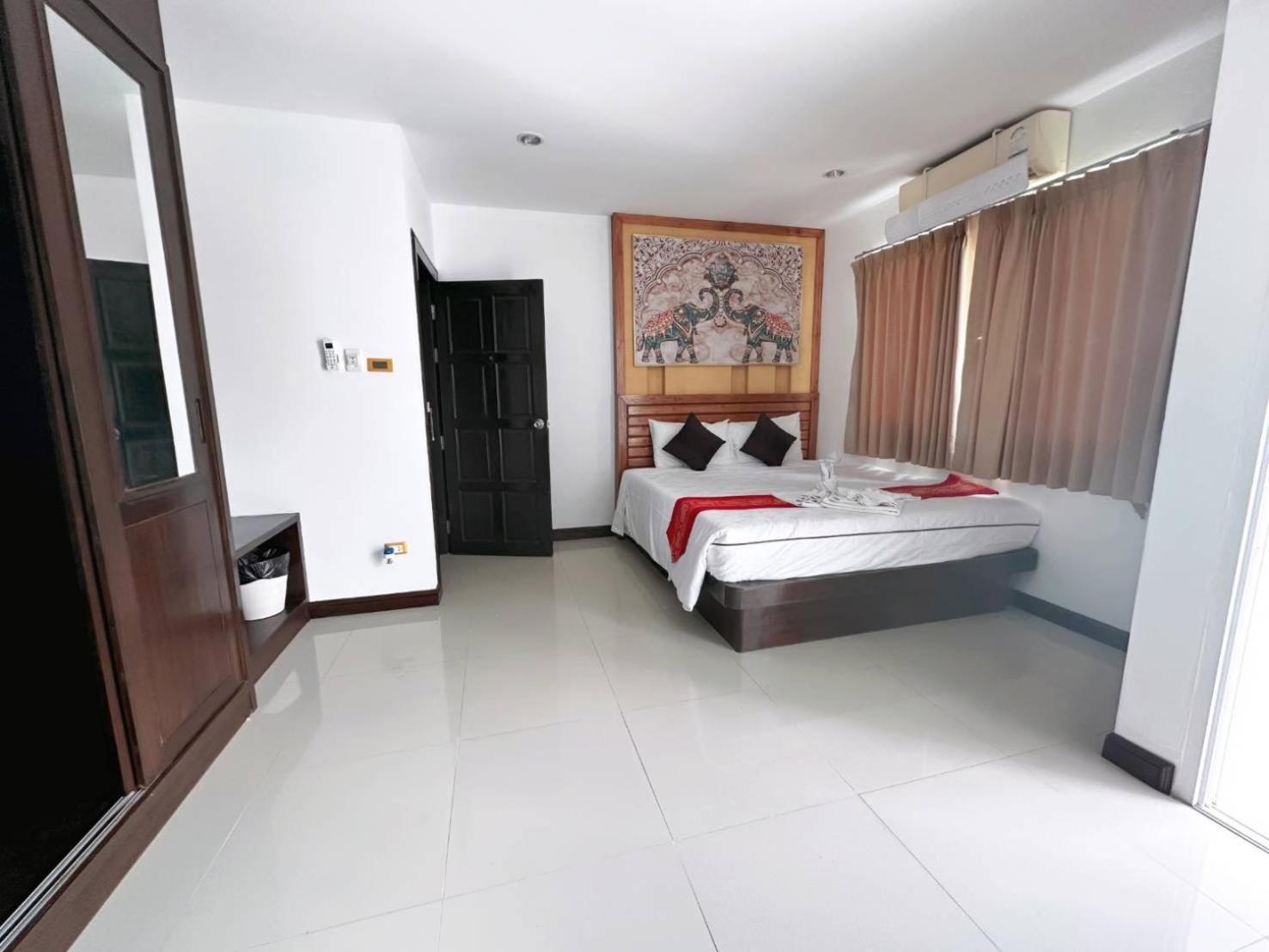 Abby'S House Hotel Patong 외부 사진